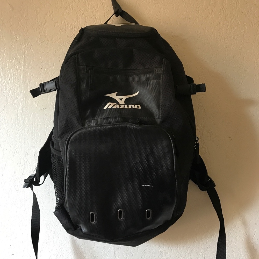 Mizuno Sports Backpack- with shoe pocket